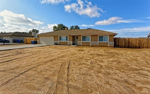 15052 Temecula, Apple Valley, CA, 92307 | Card Image