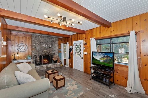 1069 Nesthorn Dr, Crestline, CA, 92325-9471 | Card Image