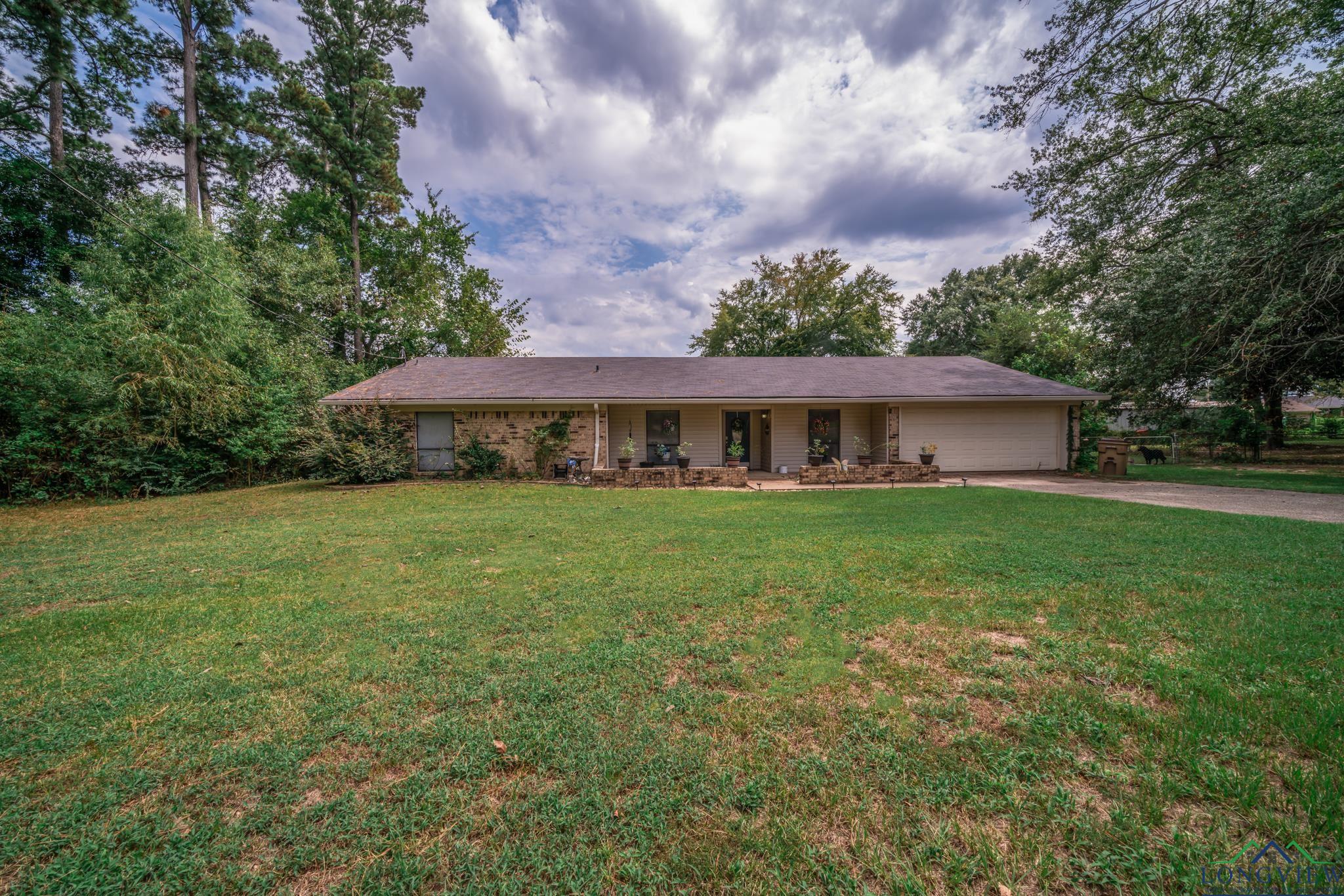 Lewis St, Longview, TX 75605