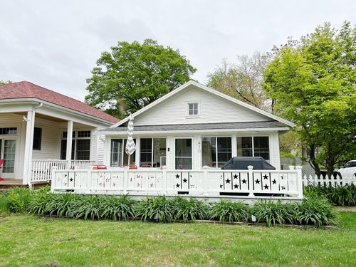 406 410-412 North Shore Drive, South Haven, MI, 49090 | Card Image