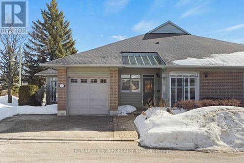 1 Christina Falls Way, Markham (Greensborough), ON, L6E1B4 | Card Image