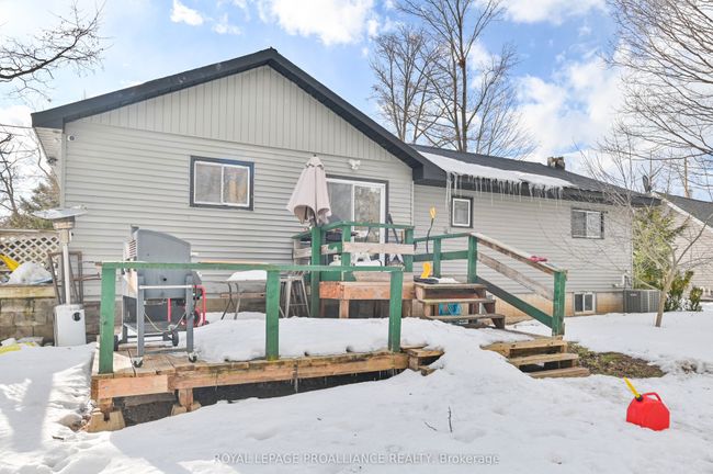 27 Thurlow Queen St, House other with 4 bedrooms, 1 bathrooms and 2 parking in Plainfield ON | Image 22
