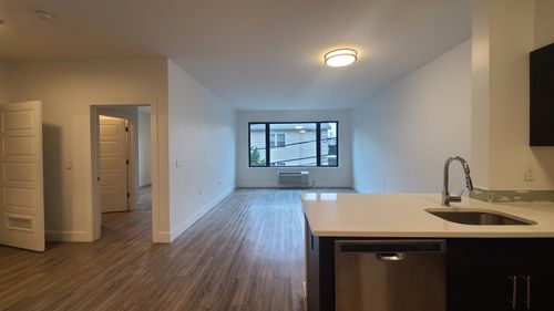 apt-402-5711 Washington St, West New York, NJ, 07093-6455 | Card Image