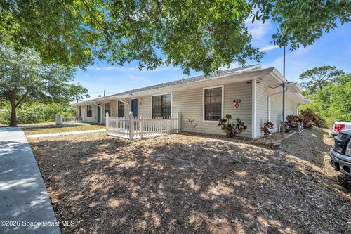 422 Thor Ave Se, Palm Bay, FL, 32909-3508 | Card Image