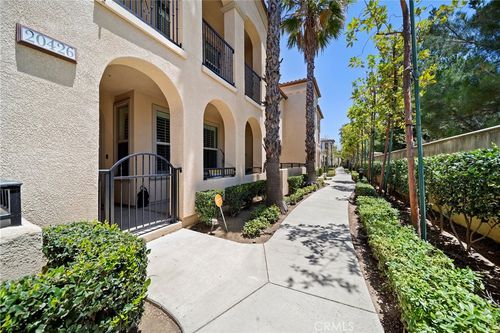 20426 Paseo Cresta, Porter Ranch, CA, 91326-4561 | Card Image
