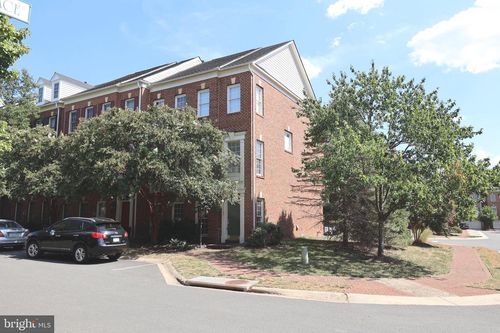 43789 Water Bay Ter, LEESBURG, VA, 20176-7443 | Card Image