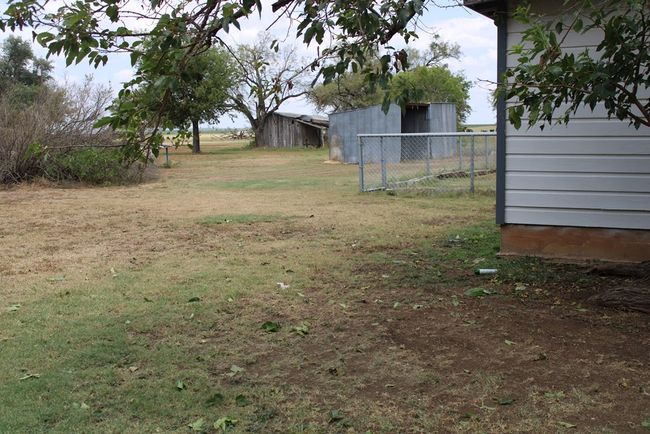 402 Lynn St., House other with 3 bedrooms, 1 bathrooms and 1 parking in Wingate TX | Image 5