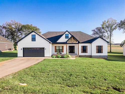 116 Mccutchen Ct, Auburn, KY, 42206-5192 | Card Image