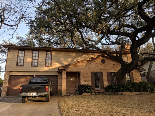 8415 Loralinda Dr, Austin, TX, 78753-5844 | Card Image