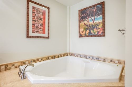 apt-c305-4-820 Kuhio Hwy, KAPAA, HI, 96746-1592 | Card Image