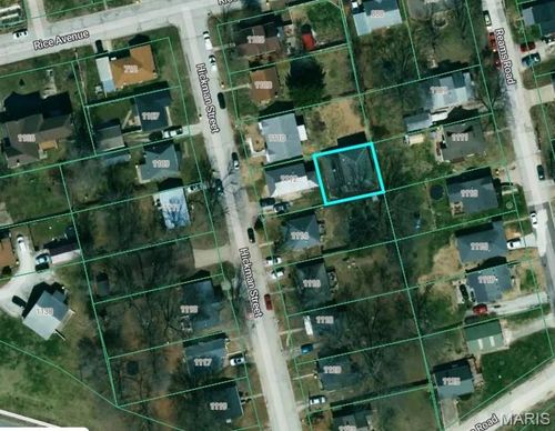1112 1/2 Hickam St, Boonville, MO, 65233-1427 | Card Image