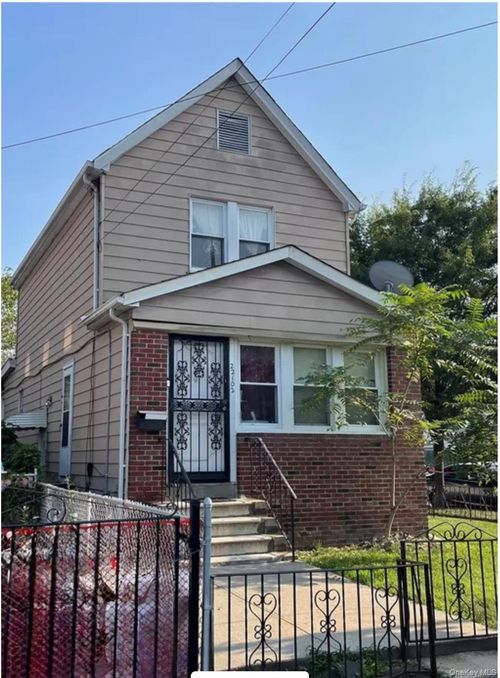 22102 114th Ave, Cambria Heights, NY, 11411-1217 | Card Image