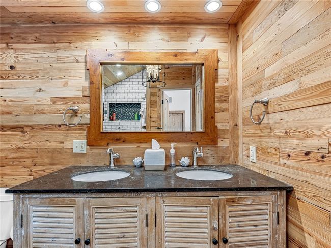 UNIT-10 - 80 Toxaway Shrs, Condo with 2 bedrooms, 3 bathrooms and null parking in Lake Toxaway NC | Image 21