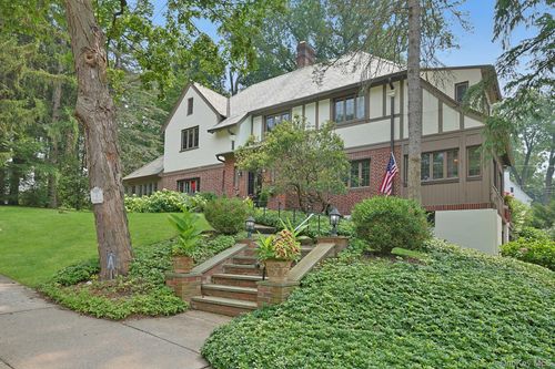 4 Harwood Ave, Sleepy Hollow, NY, 10591-1309 | Card Image