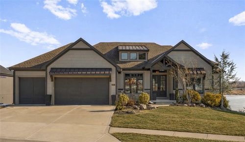 1317 Granton Ln, Raymore, MO, 64083-7122 | Card Image