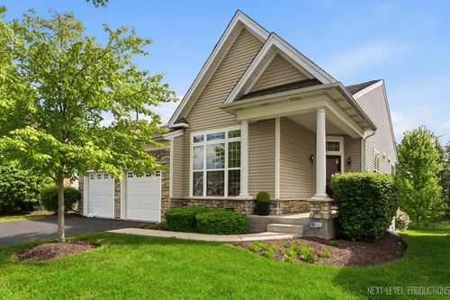 3844 Valhalla Dr, Elgin, IL, 60124-3100 | Card Image