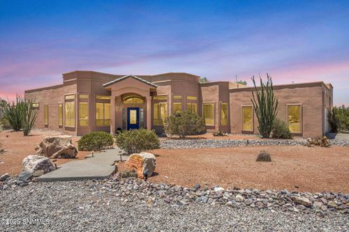 5365 Redman Rd, Las Cruces, NM, 88011-2520 | Card Image