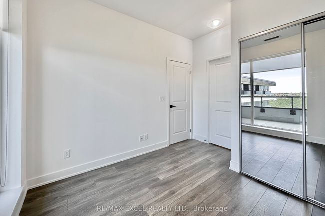 429 - 2485 Taunton Rd, Condo with 2 bedrooms, 2 bathrooms and 1 parking in Oakville ON | Image 9