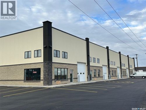 4023 Brodsky Ave, Saskatoon, SK, S7P | Card Image