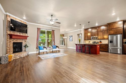 9015 Tall Oaks Drive, Guthrie, OK, 73044 | Card Image