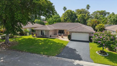 10884 Nw 17th Mnr, Coral Springs, FL, 33071-6318 | Card Image