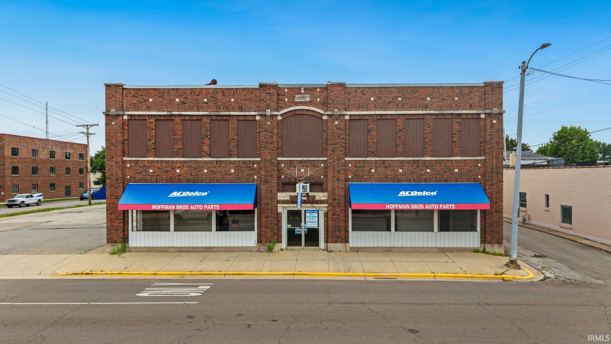 Commercial Sale in Warsaw 4