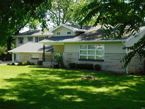 1702 Valley View Dr, Bedford, IN, 47421-3473 | Card Image