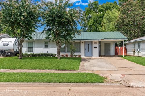 1529 Debra St, Bossier City, LA, 71111-3319 | Card Image