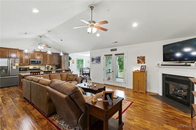 112 Rosemary Ct, House other with 3 bedrooms, 3 bathrooms and null parking in Tappahannock VA | Image 5