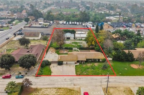 4465 Elm St, Chino, CA, 91710-1605 | Card Image