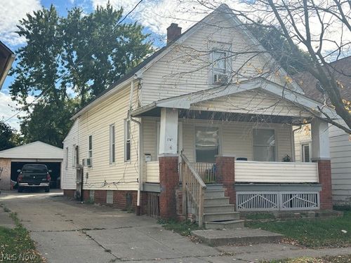 15915 Cloverside Ave, Cleveland, OH, 44128-2109 | Card Image