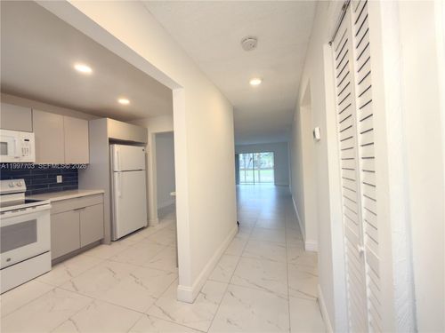 1d-605 S State Road 7, Margate, FL, 33068-1779 | Card Image
