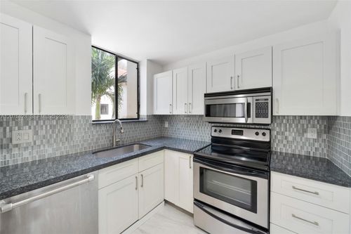 26-1401 Ne 9th St, Fort Lauderdale, FL, 33304-4409 | Card Image
