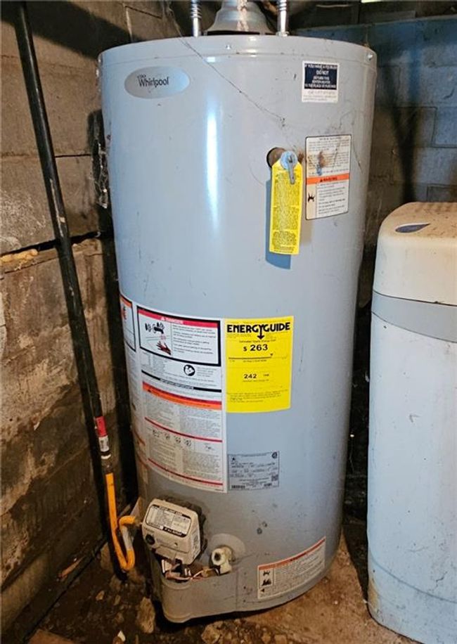 Utilities with water heater | Image 22