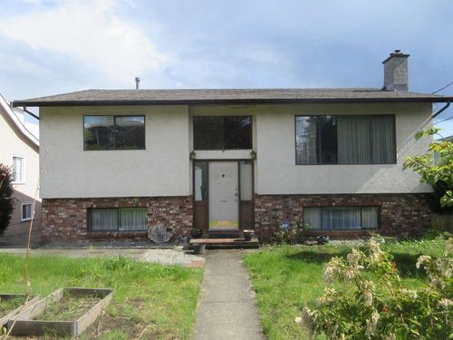 1940 Dublin St, New Westminster, BC, V3M3A5 | Card Image