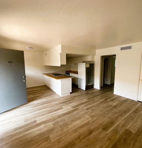 202-2002 E Sweetwater Ave, Phoenix, AZ, 85022-5868 | Card Image