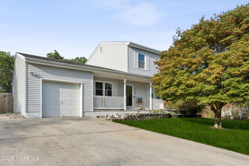 39 Marlow Ave, Brick, NJ, 08724-7745 | Card Image