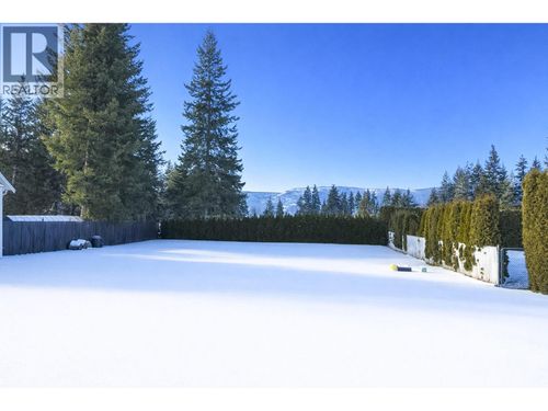 1081 23 St Se, Salmon Arm, BC, V1E0C7 | Card Image