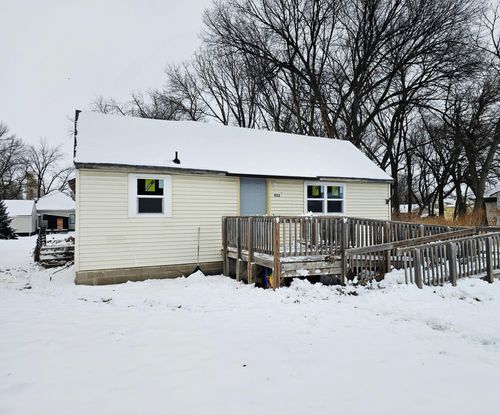 905 6th St, Clarkfield, MN, 56223-1211 | Card Image