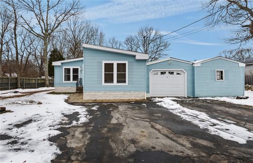 135 N Brayton Rd, Tiverton, RI, 02878-3345 | Card Image