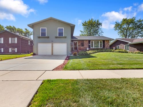 1045 Nottingham Ln, Hoffman Estates, IL, 60169-2613 | Card Image
