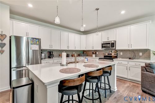 7706 Leeds Castle Ln, New Kent, VA, 23124 | Card Image