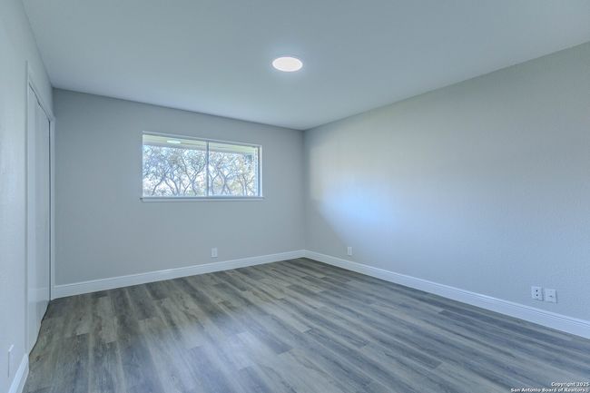 10215 Rafter O Trl, House other with 5 bedrooms, 2 bathrooms and null parking in Helotes TX | Image 21