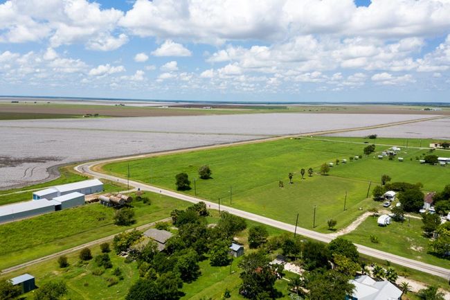 704 Hwy 239, Home with 0 bedrooms, 0 bathrooms and null parking in Austwell TX | Image 12