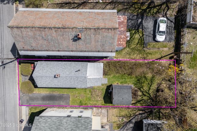 556 Clarendon St, House other with 2 bedrooms, 1 bathrooms and 2 parking in Schenectady NY | Image 20