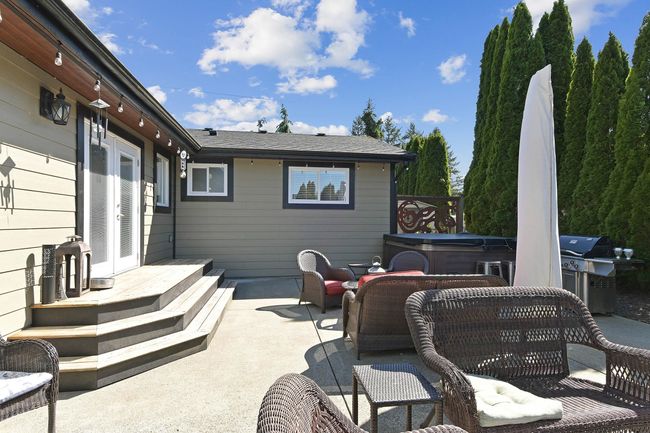 26561 29 Avenue, House other with 3 bedrooms, 2 bathrooms and 6 parking in Langley BC | Image 27