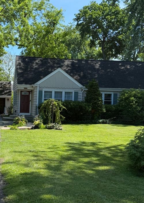 47 W Algonquin Rd, Des Plaines, IL, 60016-6034 | Card Image
