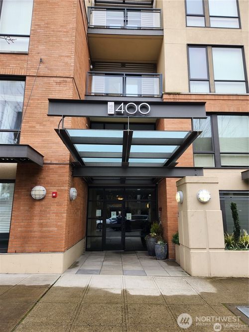 unit-306-400 Washington Ave, Bremerton, WA, 98337-1461 | Card Image