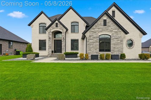 49658 Monarch Dr, Macomb, MI, 48044-1550 | Card Image