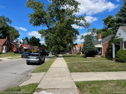 18210 Saint Marys St, Detroit, MI, 48235-3177 | Card Image